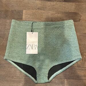 Zara Women's Green High-Waisted Swimsuit Bottom